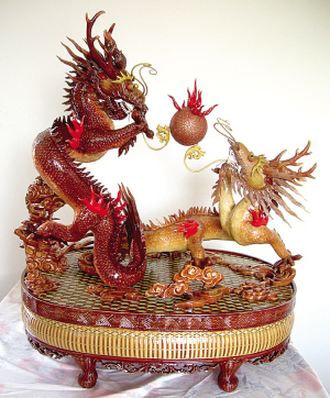 嵊州竹编双龙腾跃上海世博 传统工艺的现代华章